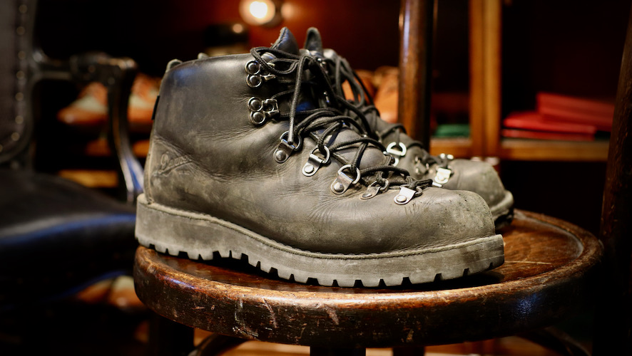 DANNER ・「Mountain Light」のオールソール。｜BLOG｜ユニオン