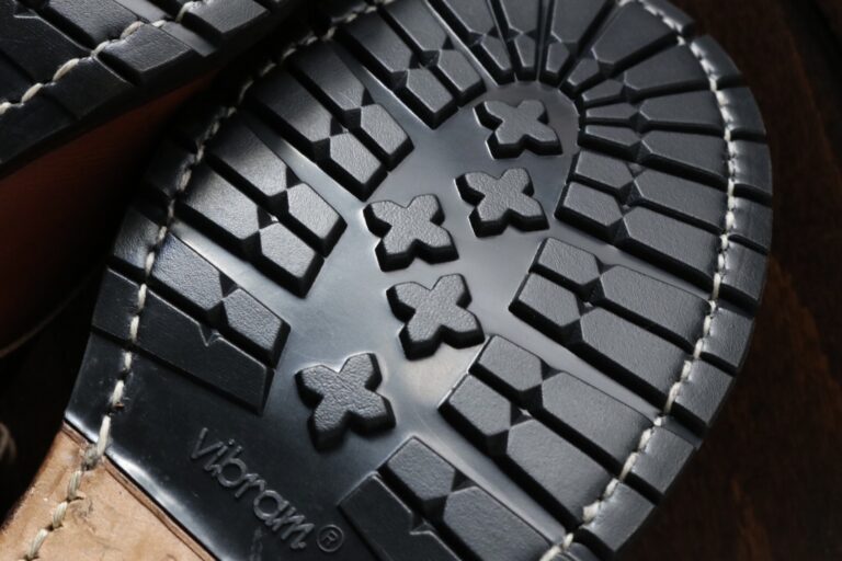 RED WING 】レッドウィング ベックマン “9011” Vibram#705ハーフ